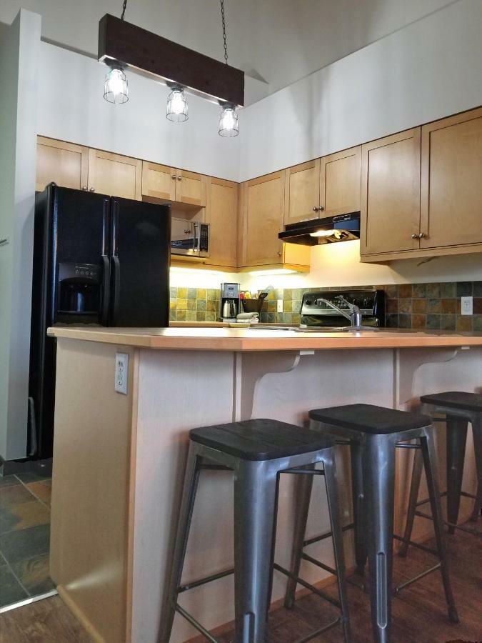 Downtown Loft, Mountain Views, Fireplace, Couple'S Retreat, Walker'S Paradise Canmore Exterior photo